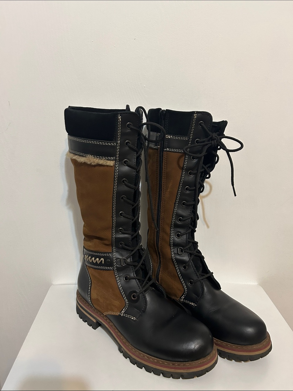 Women's Overland Ilka wool lined leather boots. Size 39, Winter, Outdoors